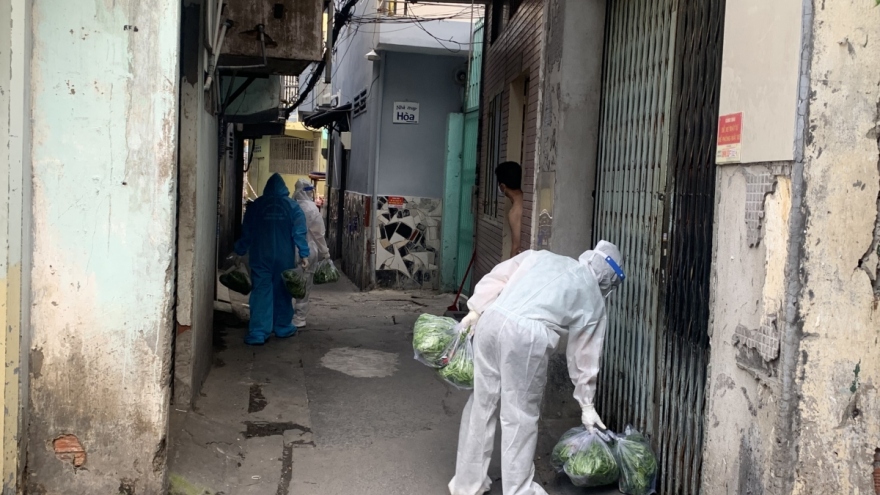 HCM City pilots home quarantine for asymptomatic F0 cases